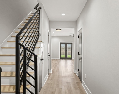 2113 Saint Charles Street - Photo Thumbnail 2