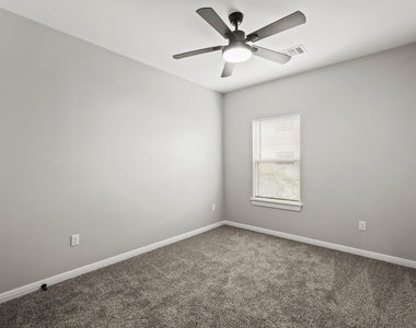 2113 Saint Charles Street - Photo Thumbnail 4
