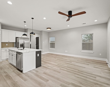 2113 Saint Charles Street - Photo Thumbnail 16