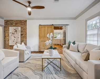 801 Walton Street - Photo Thumbnail 5