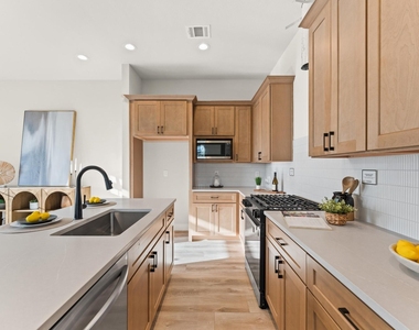 6514 Old Olive Tree Drive - Photo Thumbnail 12