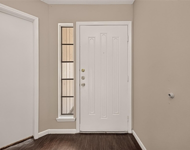 6423 Crakston Street - Photo Thumbnail 36