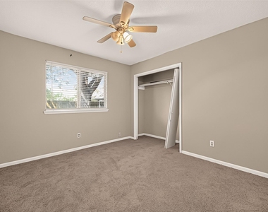 6423 Crakston Street - Photo Thumbnail 18
