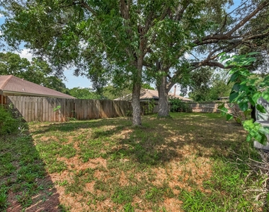 6423 Crakston Street - Photo Thumbnail 1