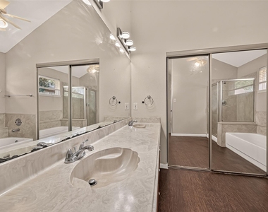 6423 Crakston Street - Photo Thumbnail 10
