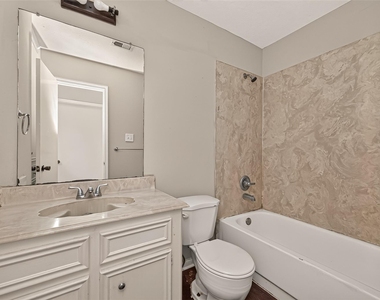6423 Crakston Street - Photo Thumbnail 16