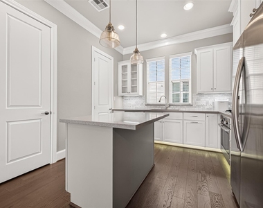 9656 Knight Road - Photo Thumbnail 13