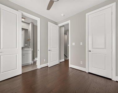 9656 Knight Road - Photo Thumbnail 20