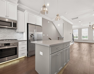 9656 Knight Road - Photo Thumbnail 17