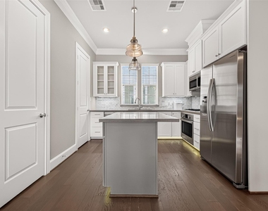 9656 Knight Road - Photo Thumbnail 14