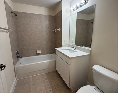 2909 Tuscan Drive - Photo Thumbnail 4