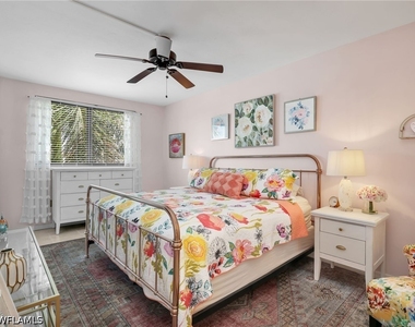 801 River Point Drive - Photo Thumbnail 13