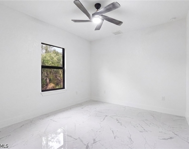 2523 56th Street W - Photo Thumbnail 17