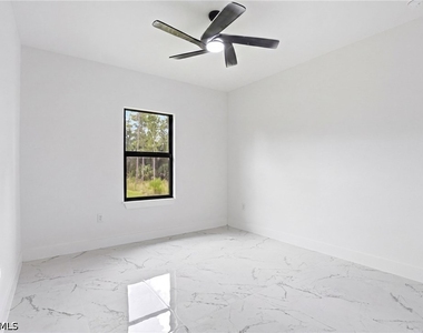 2523 56th Street W - Photo Thumbnail 21