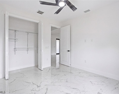 2523 56th Street W - Photo Thumbnail 22