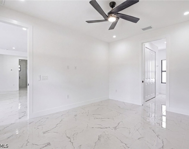 1603 Pine Avenue - Photo Thumbnail 11