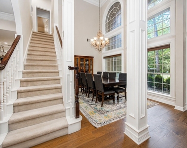 110 Capstone Circle - Photo Thumbnail 6