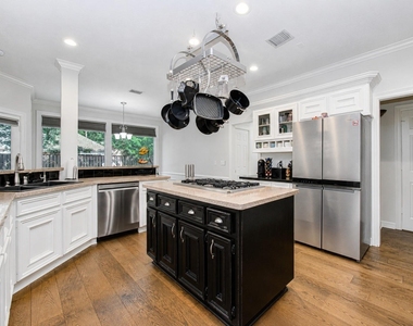 110 Capstone Circle - Photo Thumbnail 10