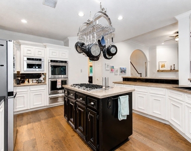 110 Capstone Circle - Photo Thumbnail 13