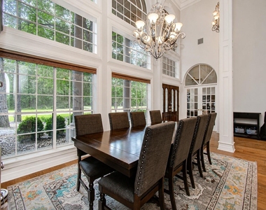 110 Capstone Circle - Photo Thumbnail 4