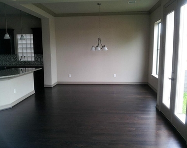 5747 Larkin Street - Photo Thumbnail 1