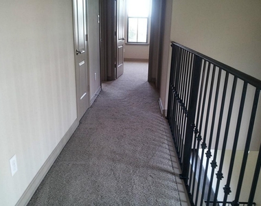 5747 Larkin Street - Photo Thumbnail 7