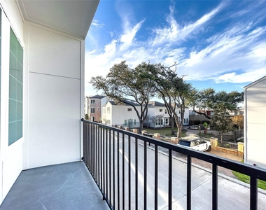 7711 Westside Villas Lane - Photo Thumbnail 17