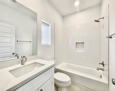 7711 Westside Villas Lane - Photo Thumbnail 6