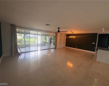 5108 Manor Court - Photo Thumbnail 3