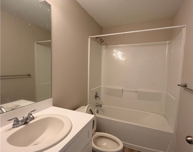 1252 County Street E - Photo Thumbnail 15