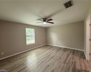 1252 County Street E - Photo Thumbnail 7