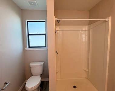 1252 County Street E - Photo Thumbnail 12