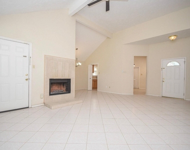 22518 Rangeview Drive - Photo Thumbnail 3