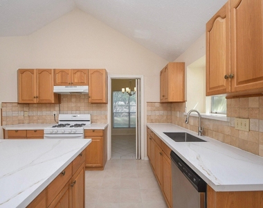 22518 Rangeview Drive - Photo Thumbnail 11