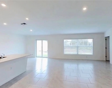 836 Durden Parkway - Photo Thumbnail 7