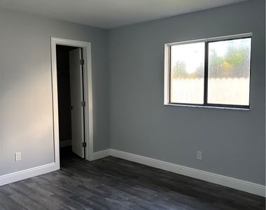 1318 Sw 9th Avenue - Photo Thumbnail 14