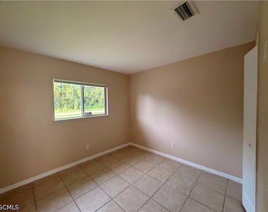 143 Meadow Road - Photo Thumbnail 5