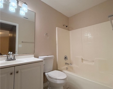 143 Meadow Road - Photo Thumbnail 10