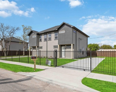 7555 Calhoun Street - Photo Thumbnail 1