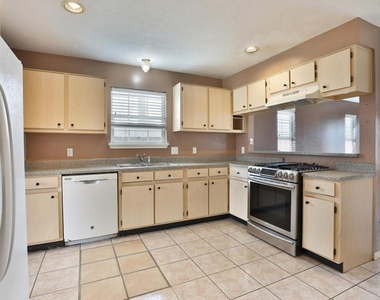 9042 Mcgallion Road - Photo Thumbnail 4