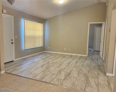 4527 19th Street Sw - Photo Thumbnail 5