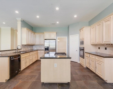 3010 Ravensport Drive - Photo Thumbnail 12