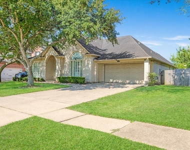 3010 Ravensport Drive - Photo Thumbnail 2