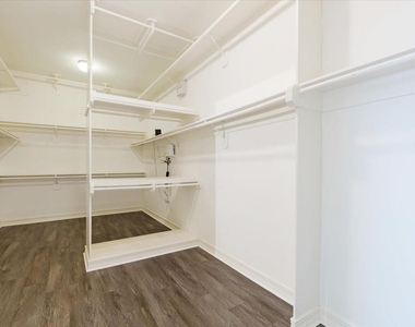 3010 Ravensport Drive - Photo Thumbnail 19