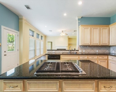 3010 Ravensport Drive - Photo Thumbnail 14