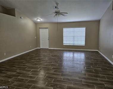 861 Chantilly Street E - Photo Thumbnail 2