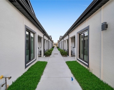 4502 Orchid Boulevard - Photo Thumbnail 21