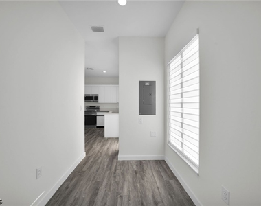 4502 Orchid Boulevard - Photo Thumbnail 6