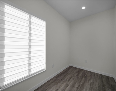4502 Orchid Boulevard - Photo Thumbnail 15