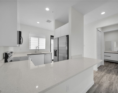 4502 Orchid Boulevard - Photo Thumbnail 10